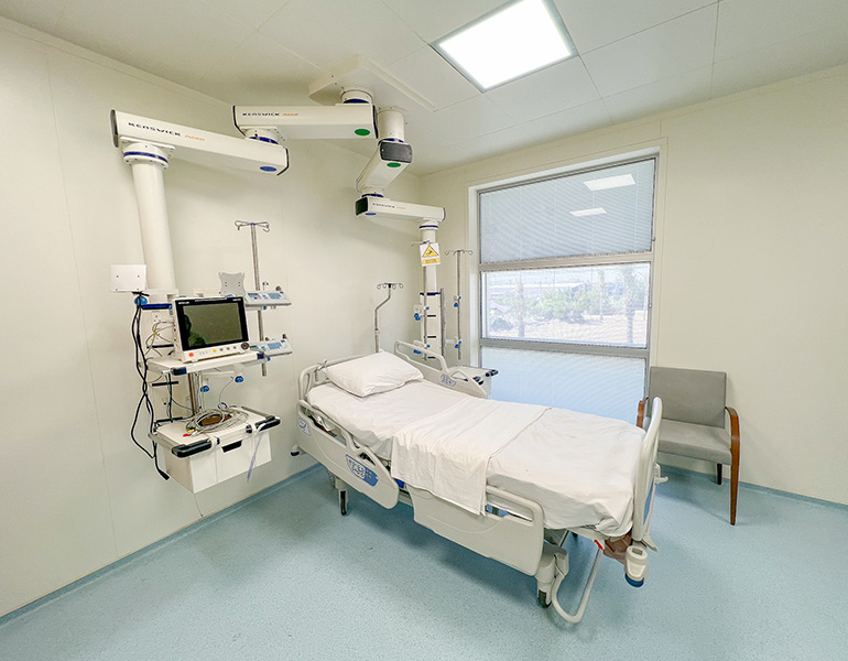 Intensive-Care-Unit-(ICU)